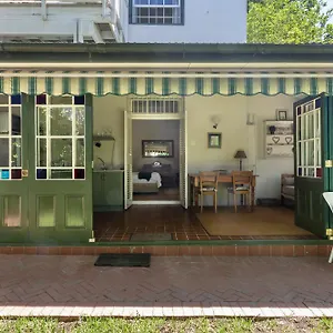 https://sandown-lodge.hotels-capetown.com